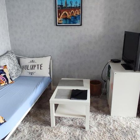 Celine Et Jose Apartment Cubzac-les-Ponts ภายนอก รูปภาพ