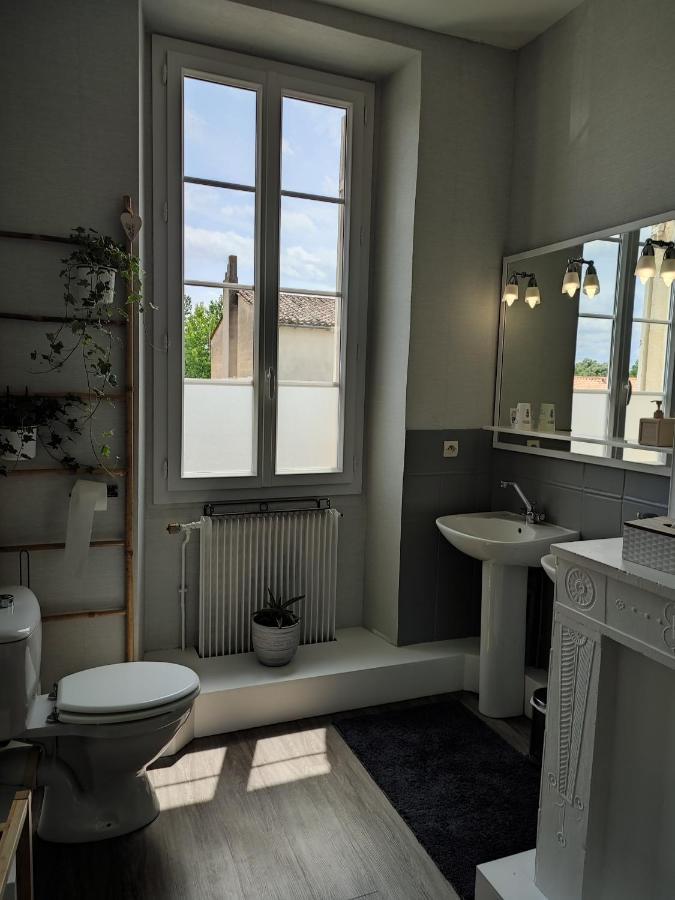 Celine Et Jose Apartment Cubzac-les-Ponts ภายนอก รูปภาพ