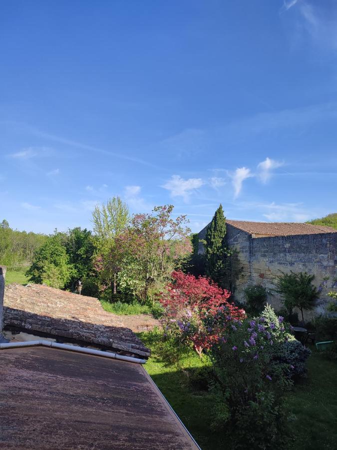 Celine Et Jose Apartment Cubzac-les-Ponts ภายนอก รูปภาพ